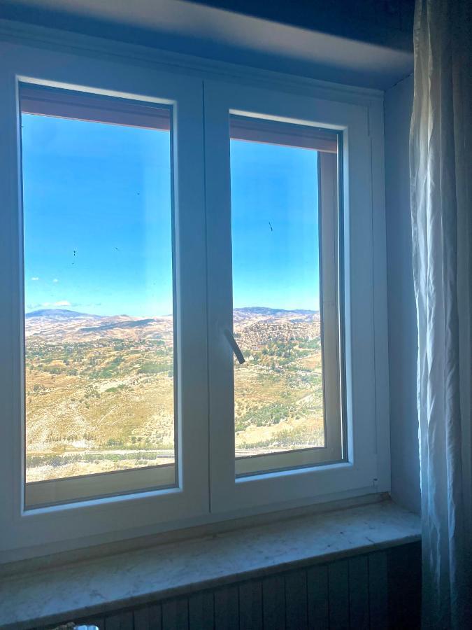 Enna Inn Centro Екстериор снимка